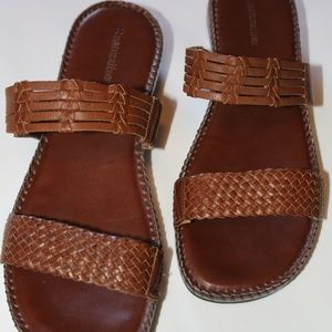 Naturalizer Womans Sandels